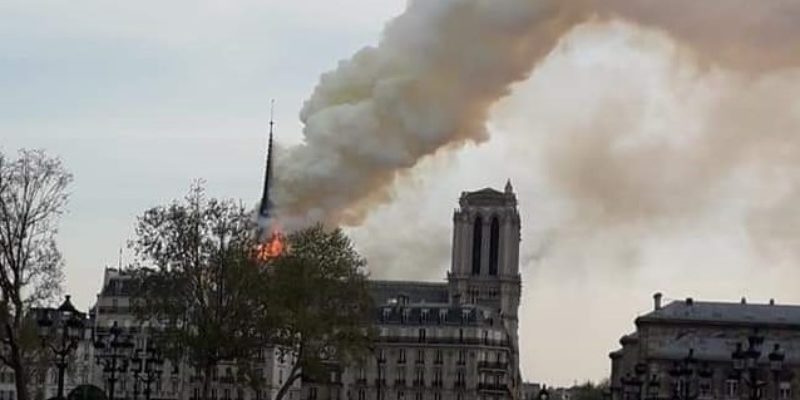 Pollution au plomb de Notre-Dame : Le SNMH-CGT alerte le CMN !